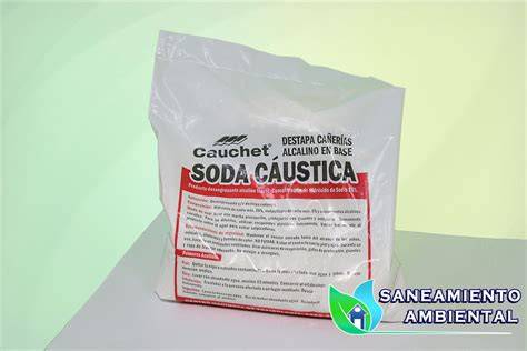 limpieza de piso de cemento con soda cáustica