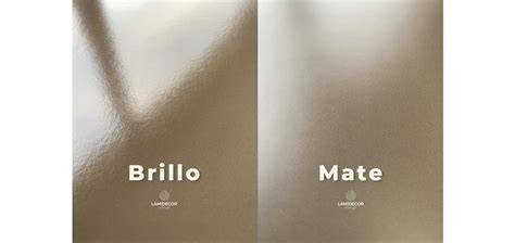 Comparativa de acabados UV brillante mate relieve
