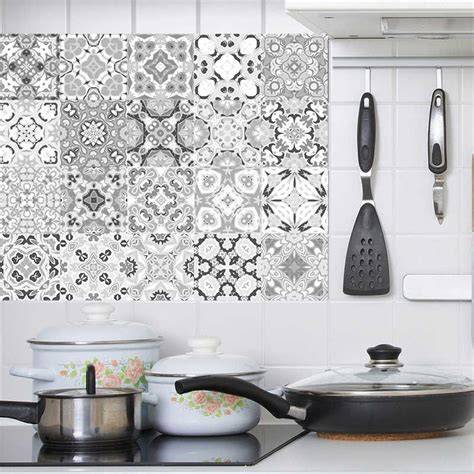 azulejos vintage blancos y negros muro