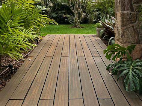 piso exterior de madera plástica reciclada