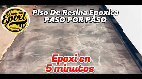 aplicación de resina epóxica sobre piso