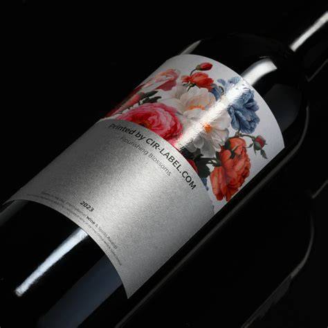 Etiqueta de vino con barniz brillante selectivo