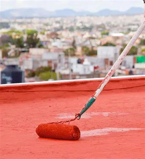 aplicación de impermeabilizante con rodillo
