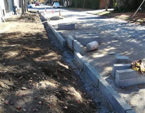 instalación de soleras prefabricadas urbanización