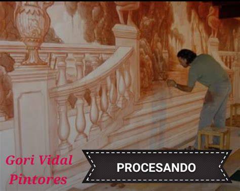Proceso de pintura mural a mano alzada