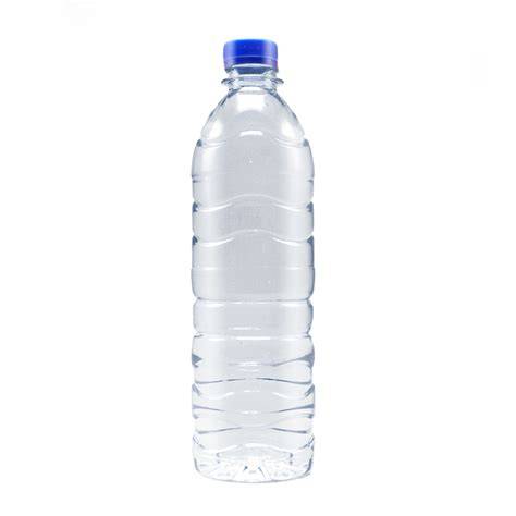 Botella PET con agua instalada en techo