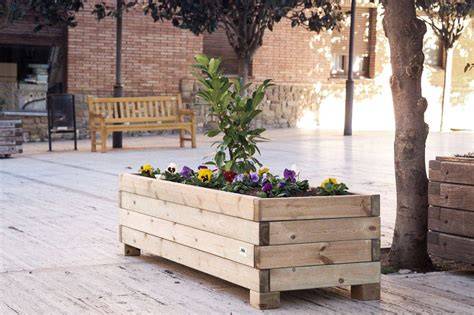 Esquema de ensamblaje de jardinera de madera