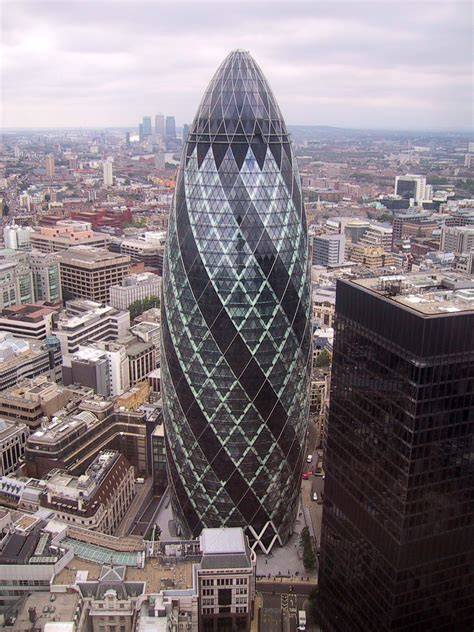 Rascacielos Gherkin y ventilación natural