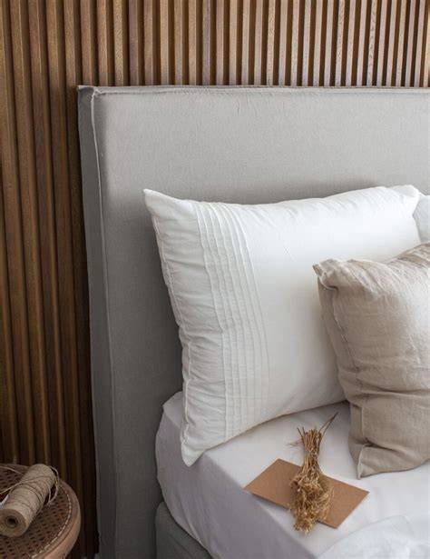 Unión desmontable de cama y respaldo